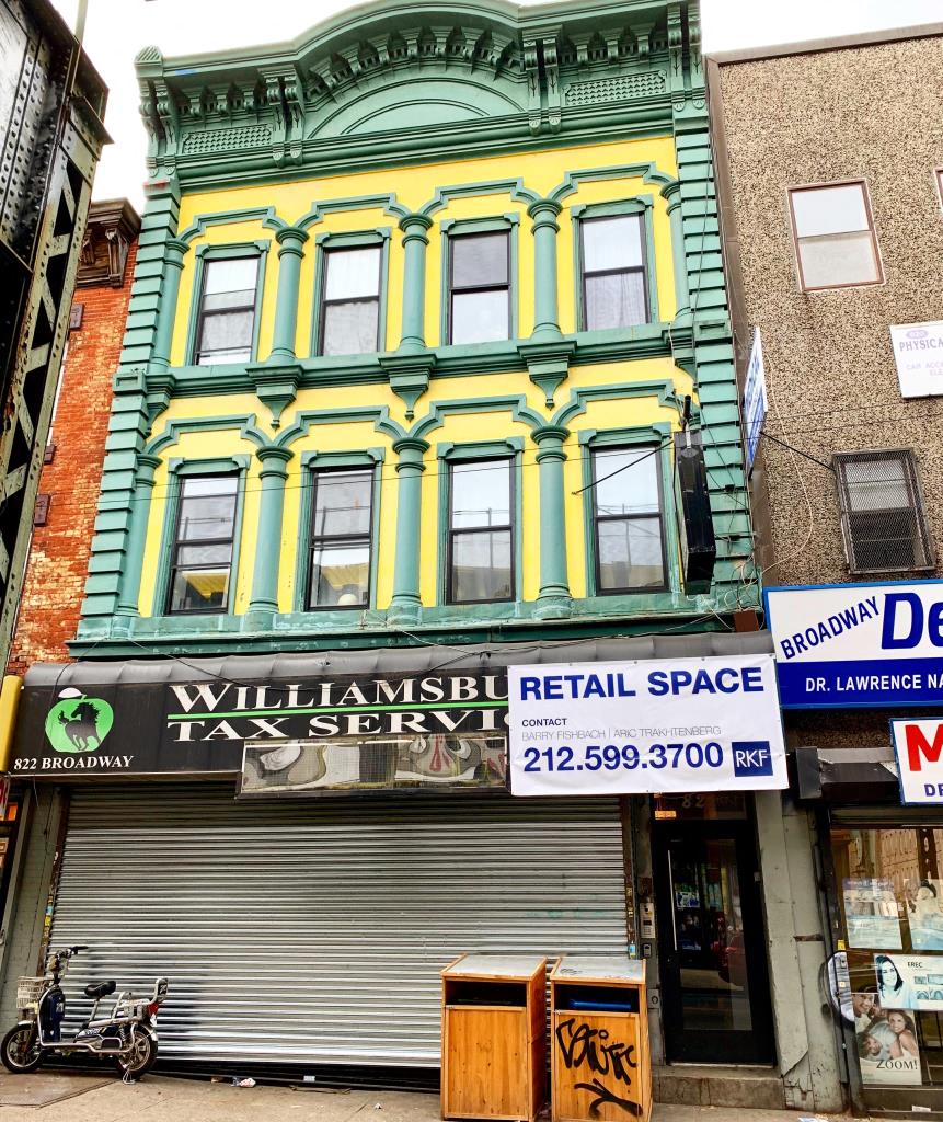 822 Broadway